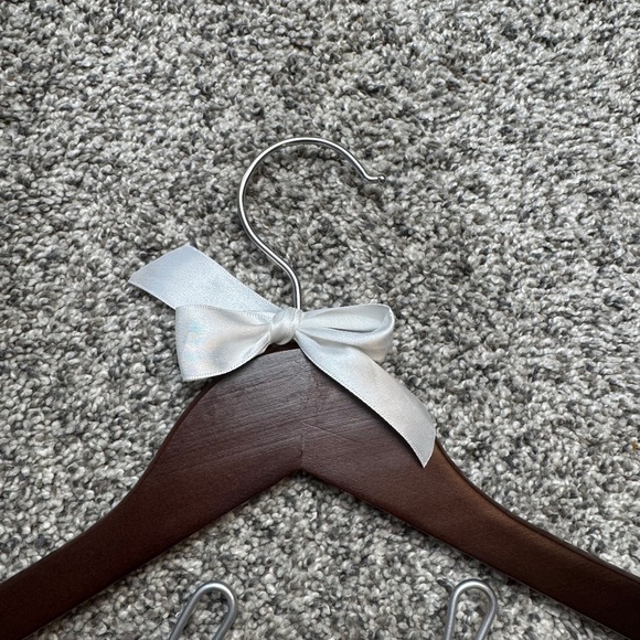 NWT Bride Dress Hanger - Picture 3 of 4